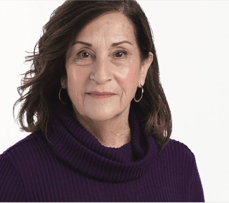 Headshot of a female representing
TECARTUS® patient.